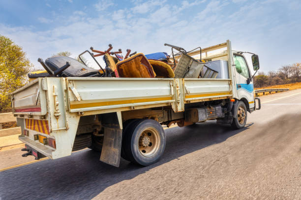 Best Garage Cleanout  in Benton, IL